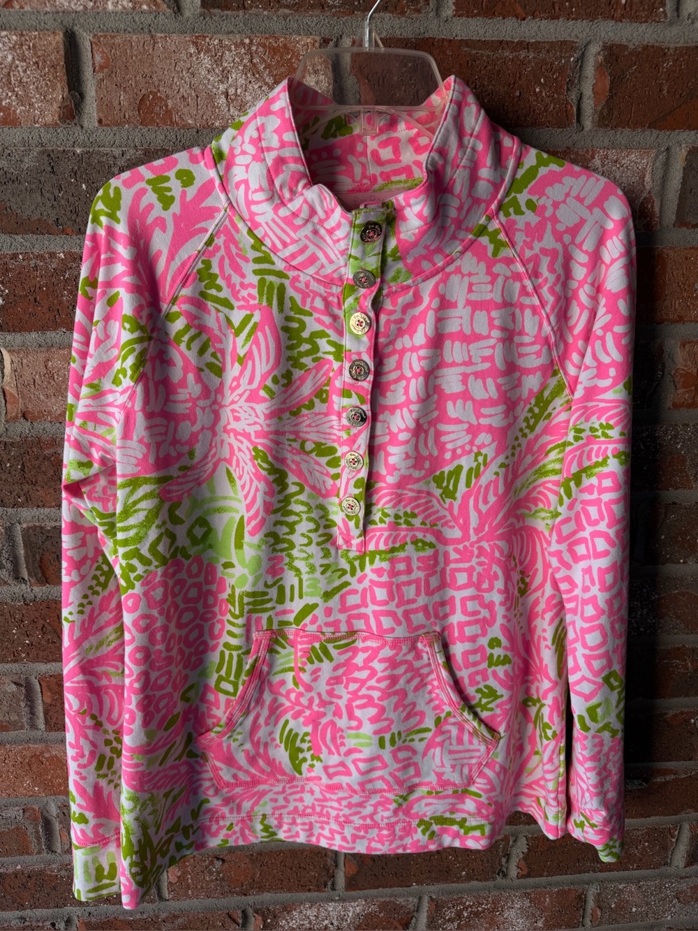 Lilly Pulitzer Captain Popover sweatshirt in the vibrant colors - size large